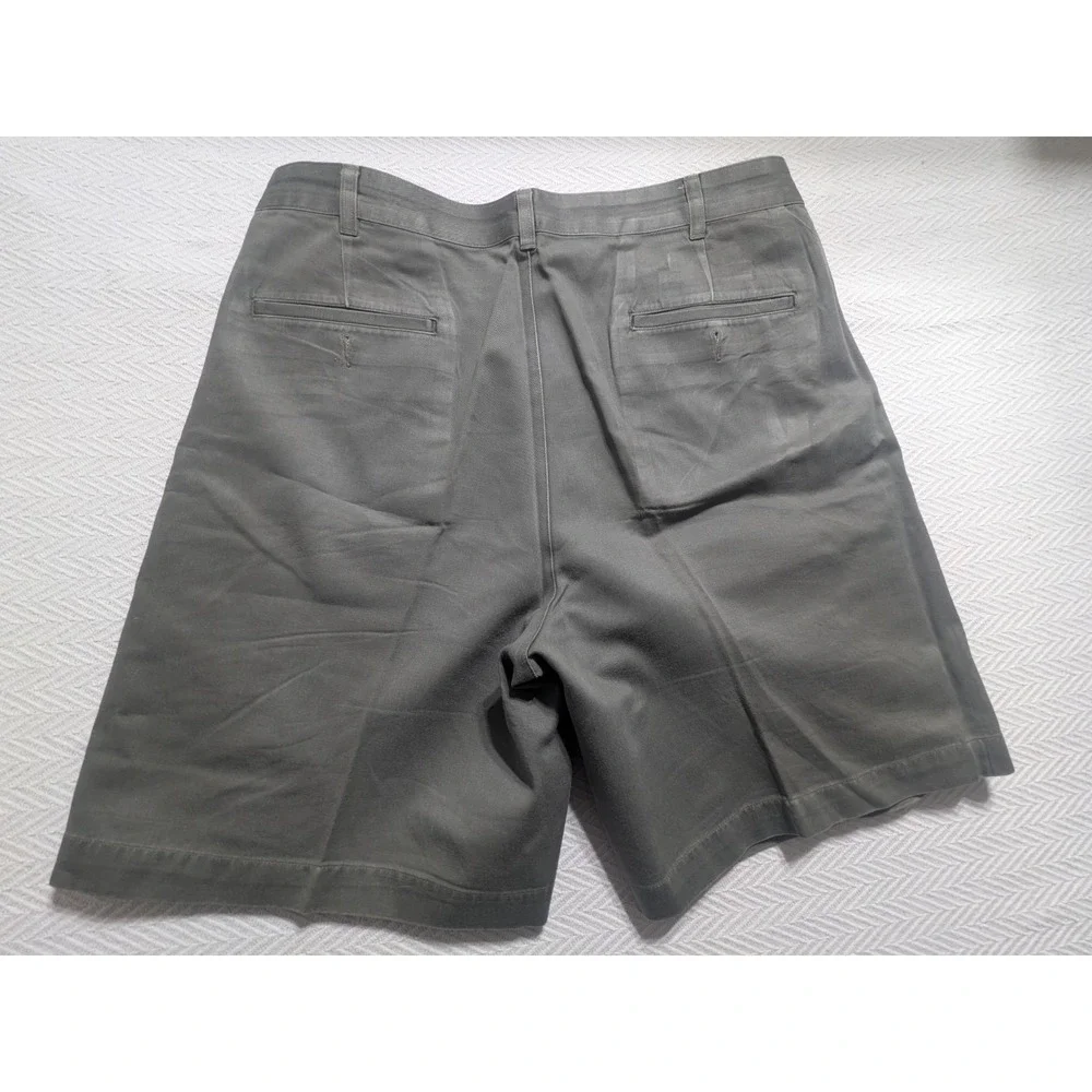 Brooks Brothers Men 35 Advantage Chino Shorts Gray / Olive Pleated Lightweight